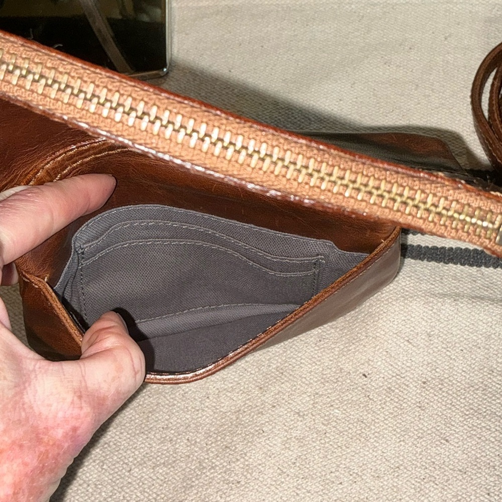 Frye Leather Stadium Bag Crossbody Wristlet Cognac Brown Retail $178 - Picture 11 of 14